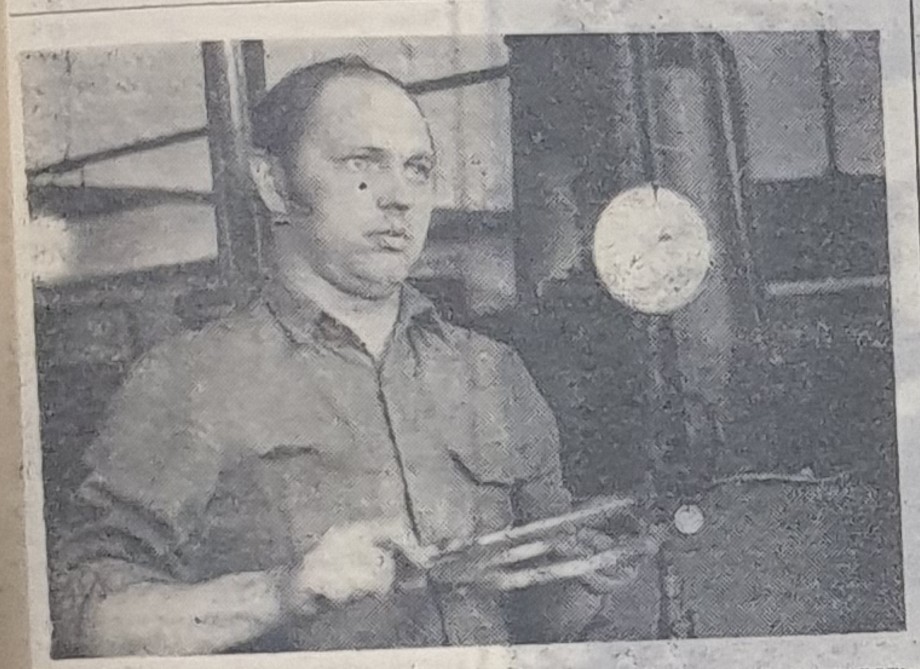 слесарь Сергей Александрович Ефремов, один из правофланговых, занятых на капитальном ремонте оборудования цеха